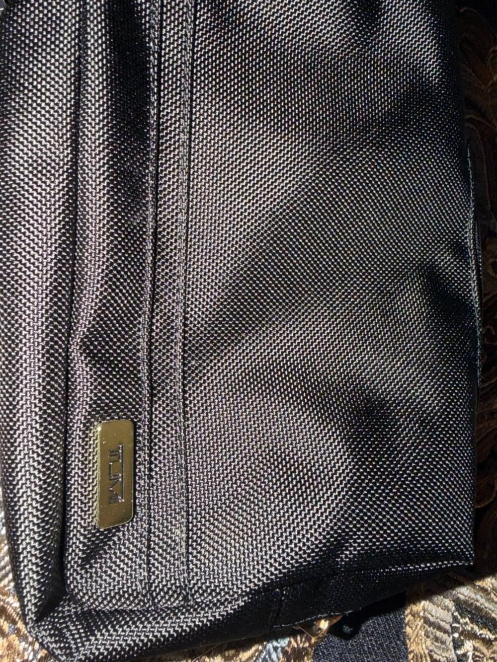 Tumi Travel Accessory Bag Medium in Black/Gold - Brand New with Tags - Picture 4 of 7
